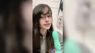 booplesnoot aka Alice Snoot blowjob & show body