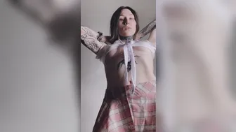 Inkedsophiie onlyfans Vids_3