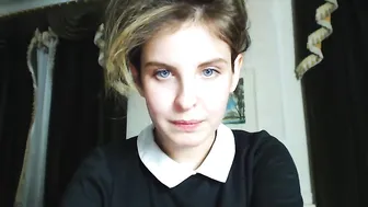 meisterin_minnie  Ready for anal for one hundred tokens