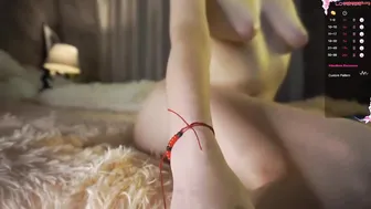 [chaturbate] katefundeweloper Shake her tits 12-August-2024