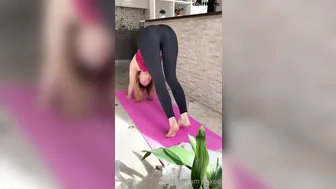 Aven Turinex OnlyFans 28-10-2024 yoga skills