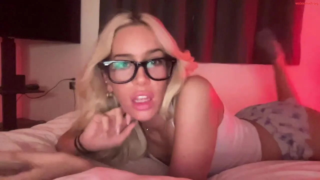 Hanxoxo Chaturbate 8-11-2024 cute blond talks