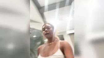 Princess Helayna show 10