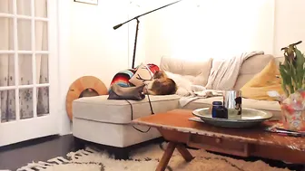 giapeach  Caresses her pink pussy