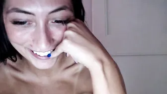 lilliecat  Perfectly fucks her wet hole