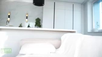 hecola Show 1 show 2