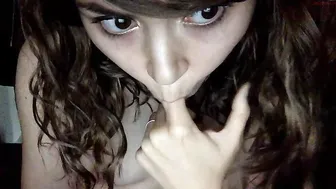 kyary2000  Playing with the clitoris in front of the camera